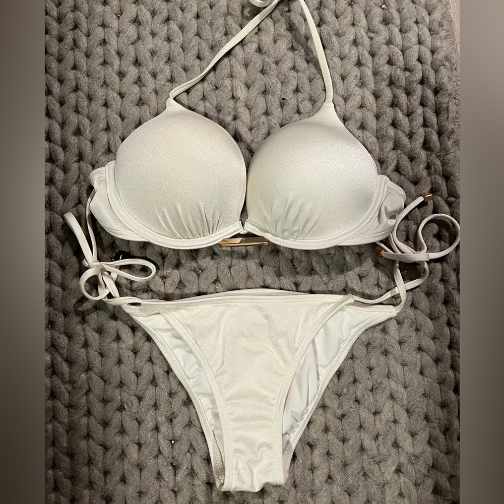 Victoria’s Secret Pearl white bombshell bikini set rare
